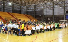 Torneio esportivo reúne mais de 150 crianças na Arena Mariana