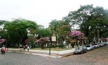 Trânsito fechado na Praça Gomes Freire aos domingos