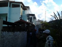 União de esforços acaba com incêndio e evita problemas mais graves