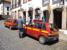 Vistoria dos bombeiros na Praça Tiradentes