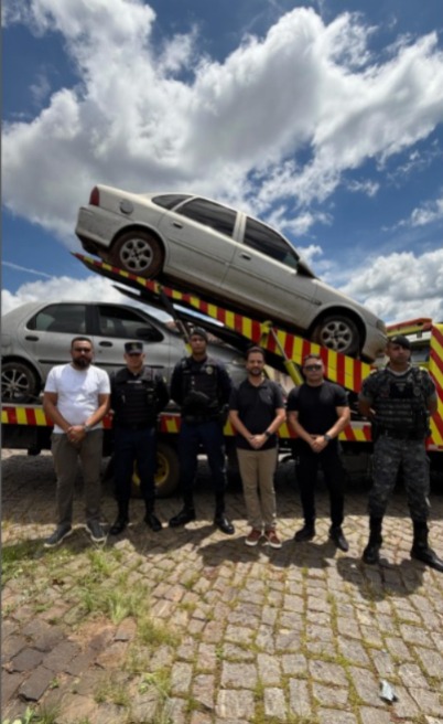 Remoção de veículos abandonados é realizada em Mariana