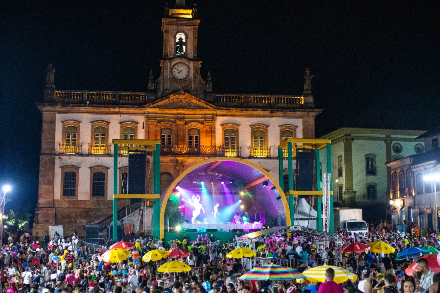 Justiça autoriza realização do Carnaval 2025 na Praça Tiradentes