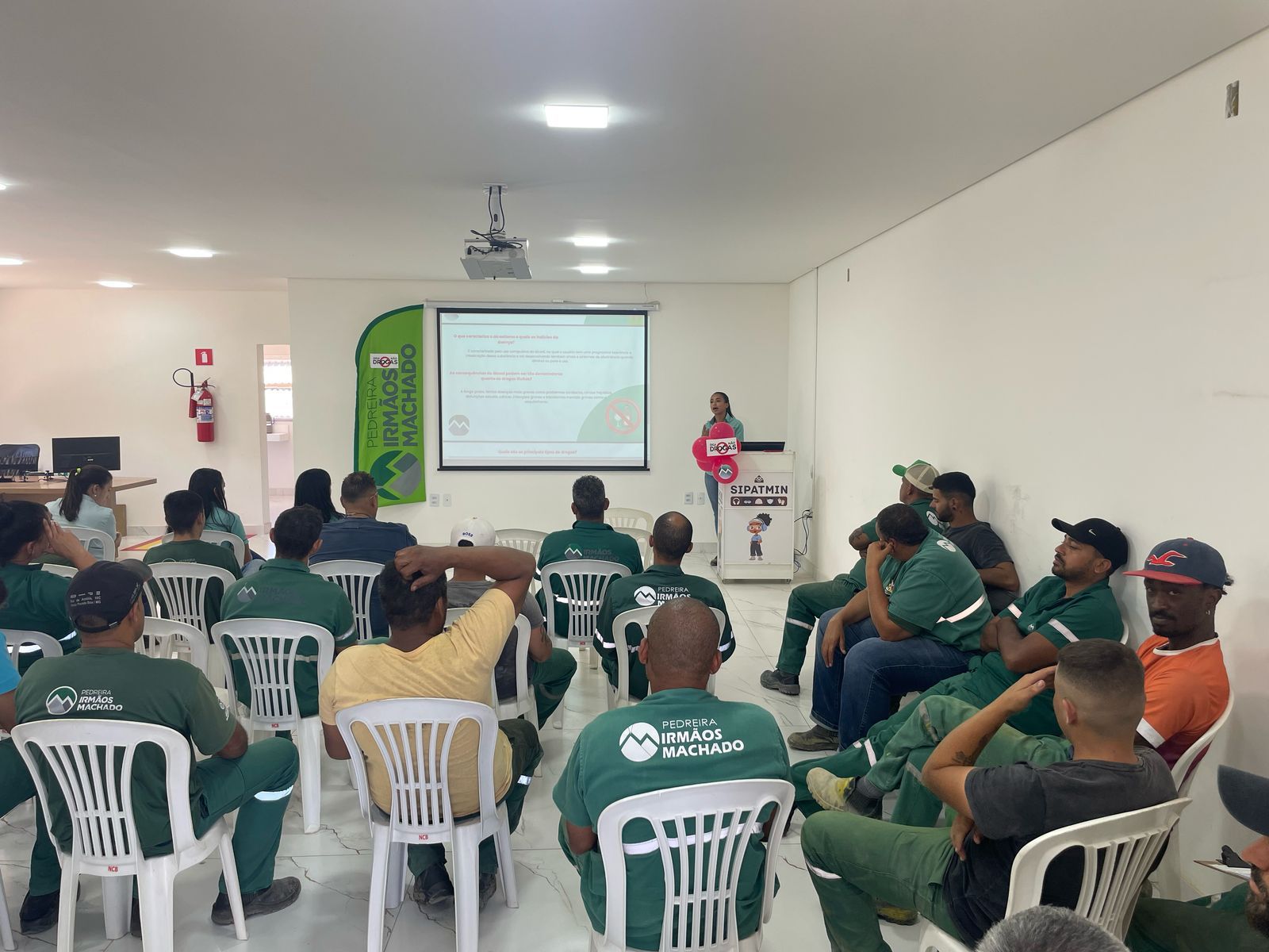 Atividades marcam o Dia Nacional de Combate às Drogas e ao Alcoolismo na Irmãos Machado