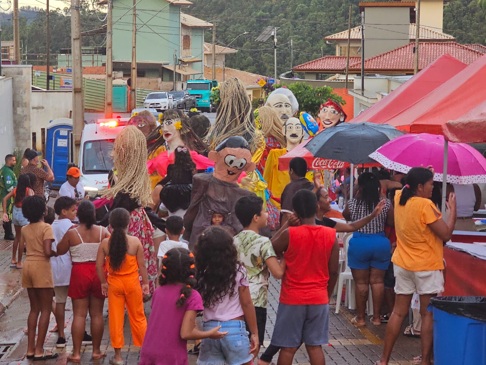 Pré-Carnaval agita fim de semana em Novo Bento Rodrigues