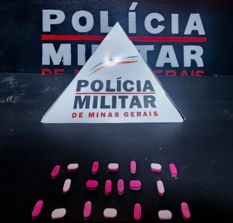 Polícia Militar apreende traficante com ecstasy em Ouro Preto