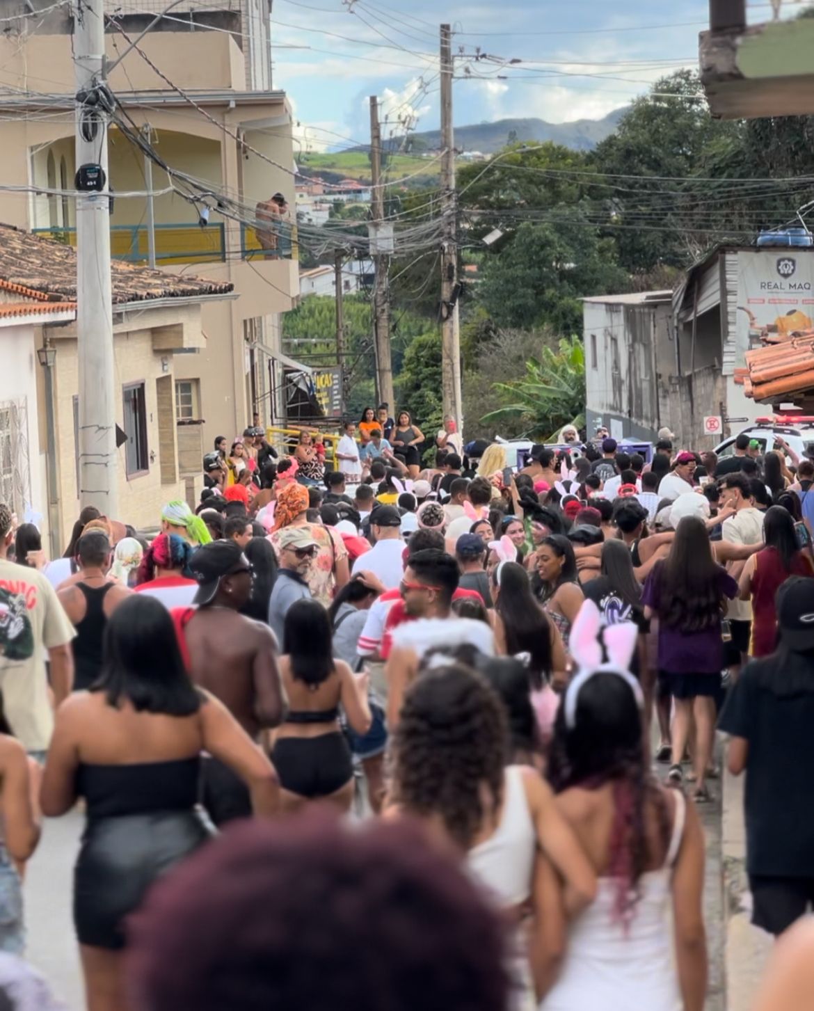 Bloco Vira Folha retorna à programação oficial do Carnaval de Cachoeira do Campo, com desfile na terça-feira