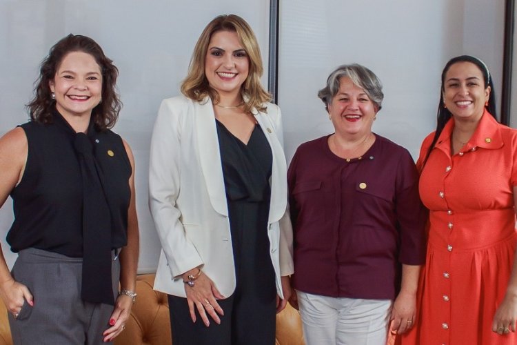 A Presidente Ângela Botelho e as Diretoras Institucionais da CAAMG estreiam no podcast Conexão Caixa em celebração ao Mês da Mulher