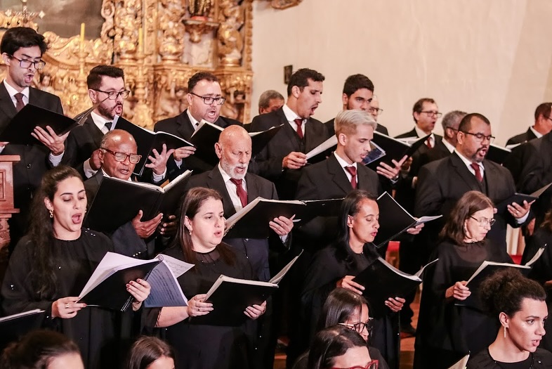 Coral Cidade dos Profetas realiza concerto em homenagem aos 280 anos da Diocese de Mariana