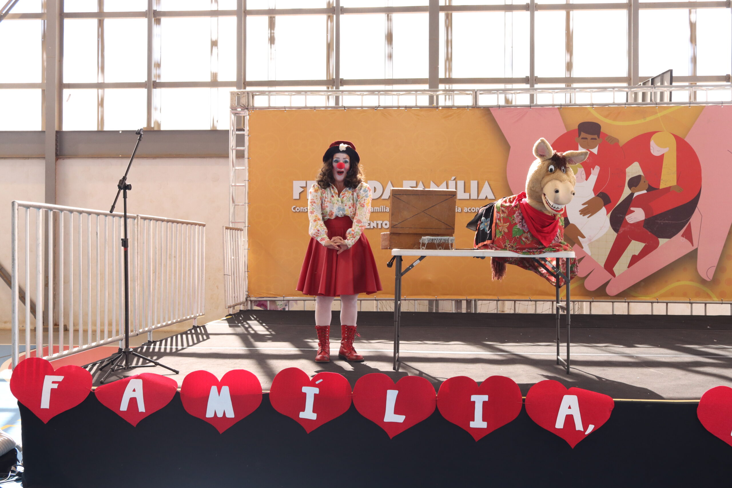 Bento Rodrigues recebe Caravana Mundo Jojoba