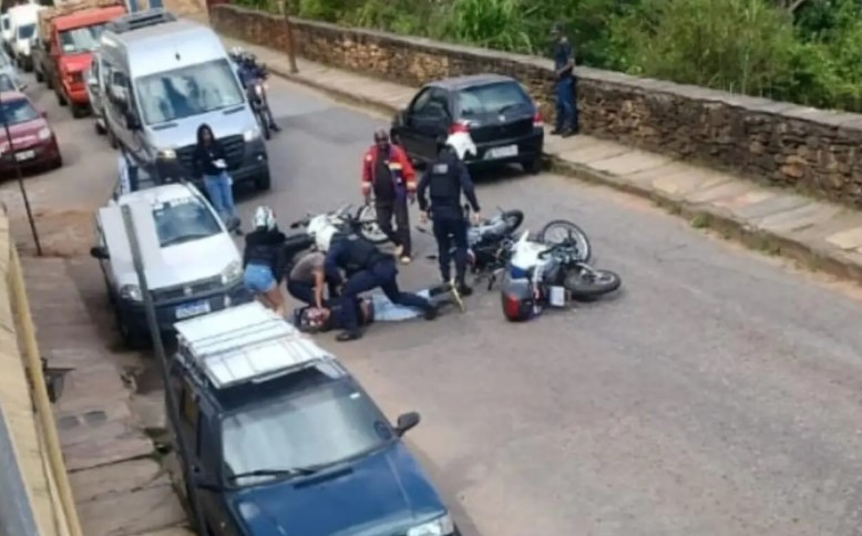 Motociclista tenta fugir de abordagem e é preso em Ouro Preto