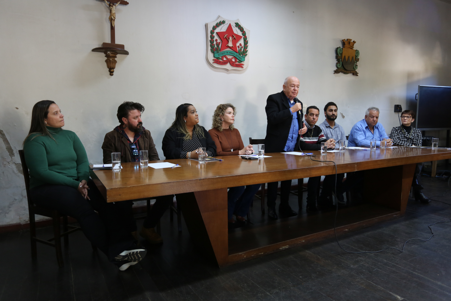 Ouro Preto lidera avanços trabalhistas: reajuste salarial e benefícios superam cidades vizinhas