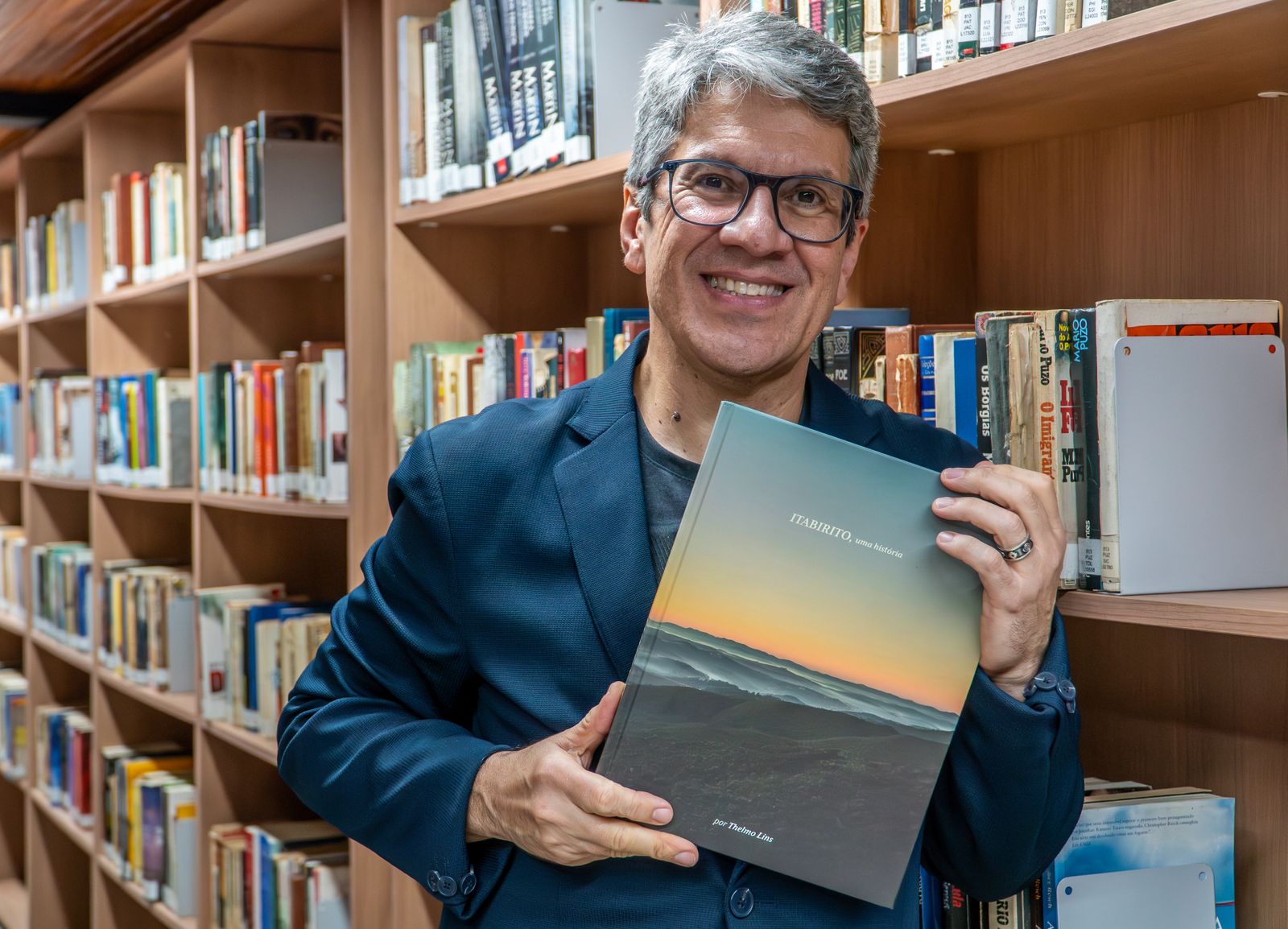 Com olhar atento às memórias da cidade, “Itabirito, uma história” é lançado; autor fala sobre processo de criação