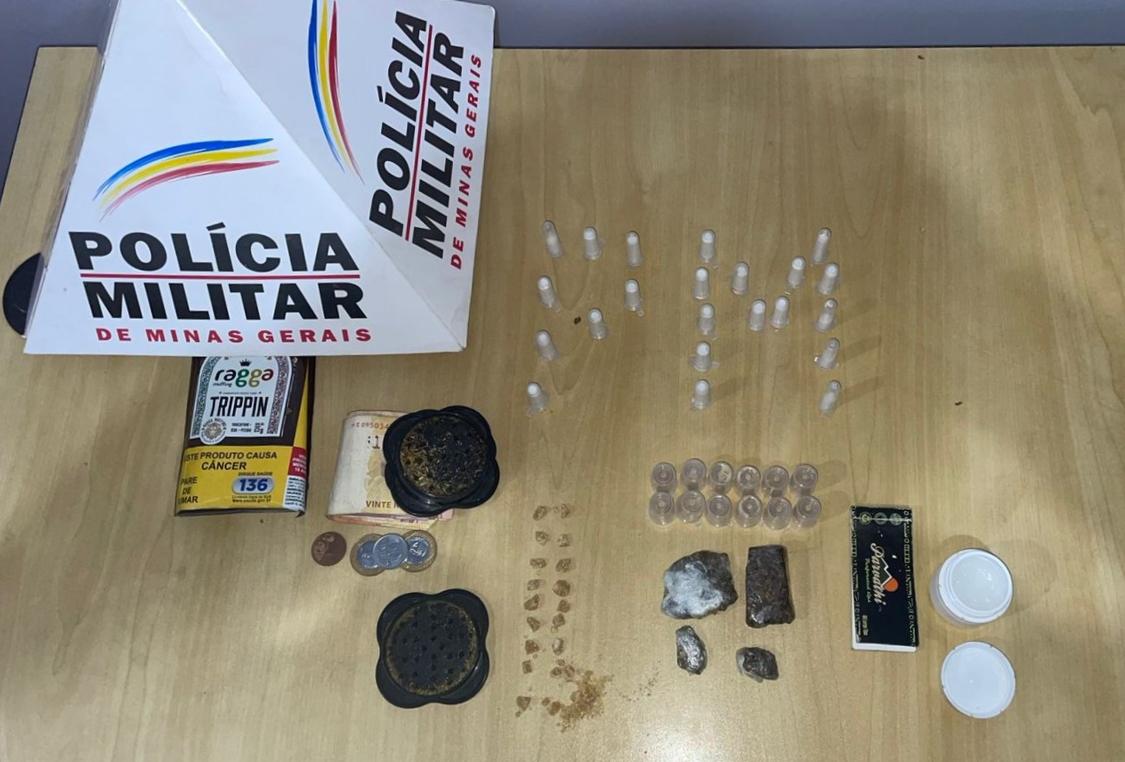 Adolescente é apreendido com drogas por suspeita de tráfico, em Cachoeira do Campo