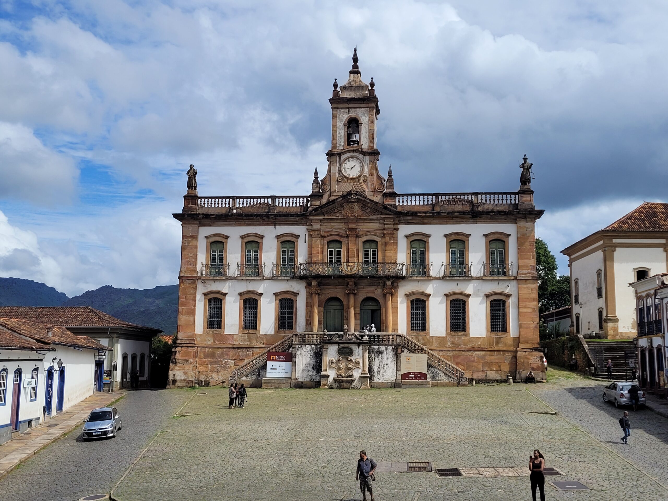 Justiça Federal proíbe eventos na Praça Tiradentes, em Ouro Preto