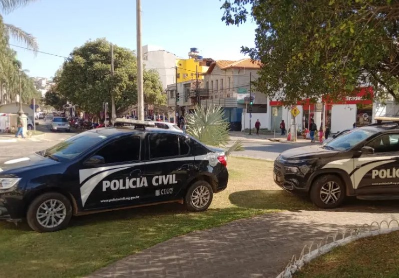 Polícia prende suspeitos de assaltarem joalheria em Ouro Preto