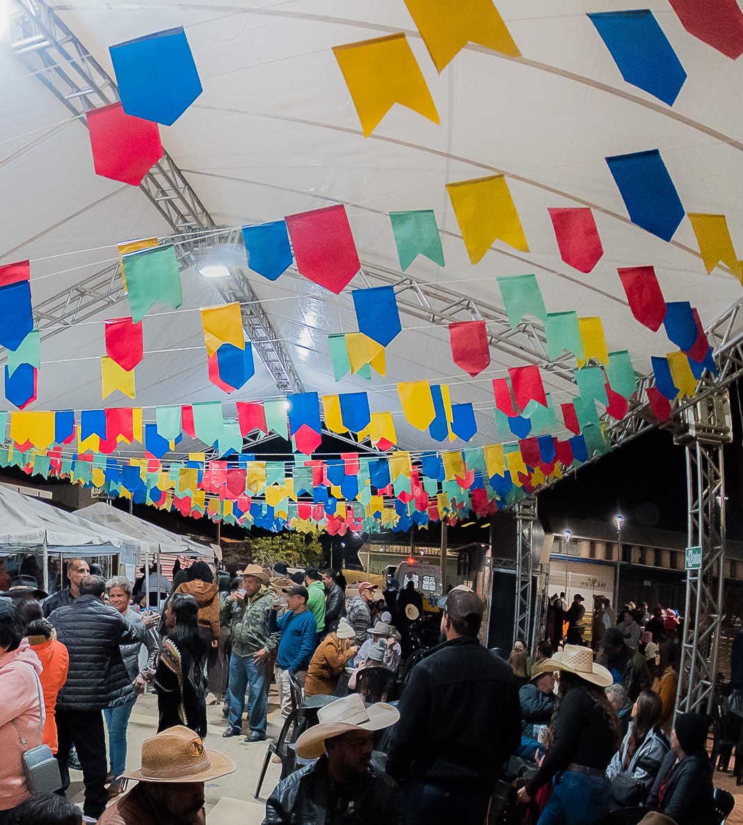 Festas tradicionais em Novo Bento Rodrigues e Paracatu reafirmam laços comunitários