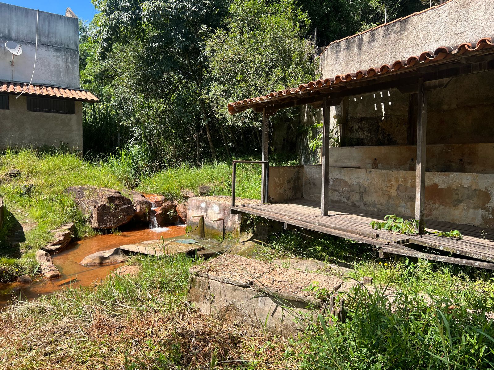 Obras de revitalização da Bica do Açude começam em Cachoeira do Campo
