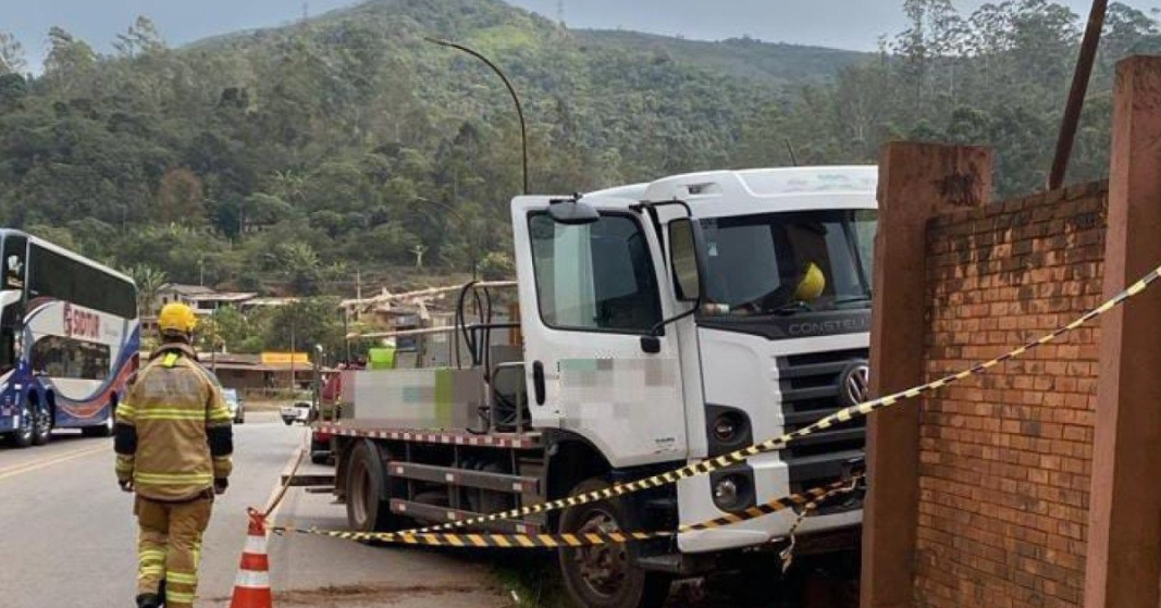Caminhão atropela, mata pedestre e deixa outros dois feridos em Ouro Preto