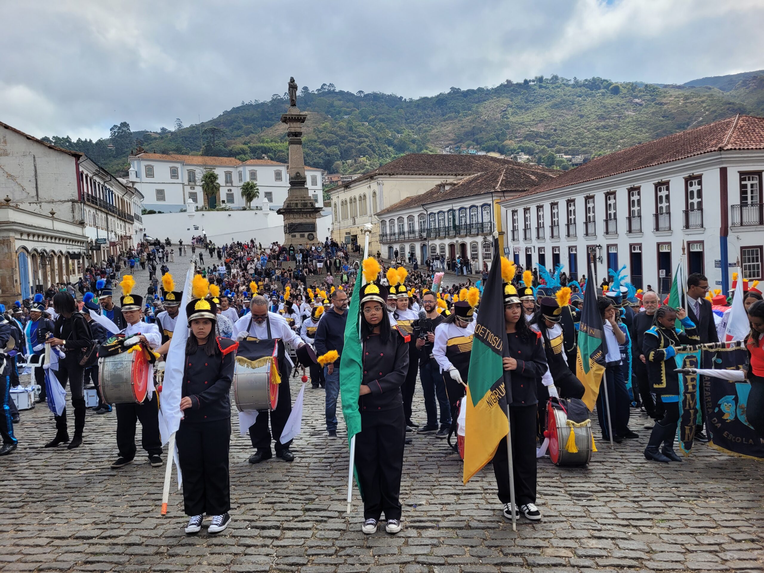 Dia da Independência: Praça Tiradentes é palco de desfile de 7 de setembro, em Ouro Preto