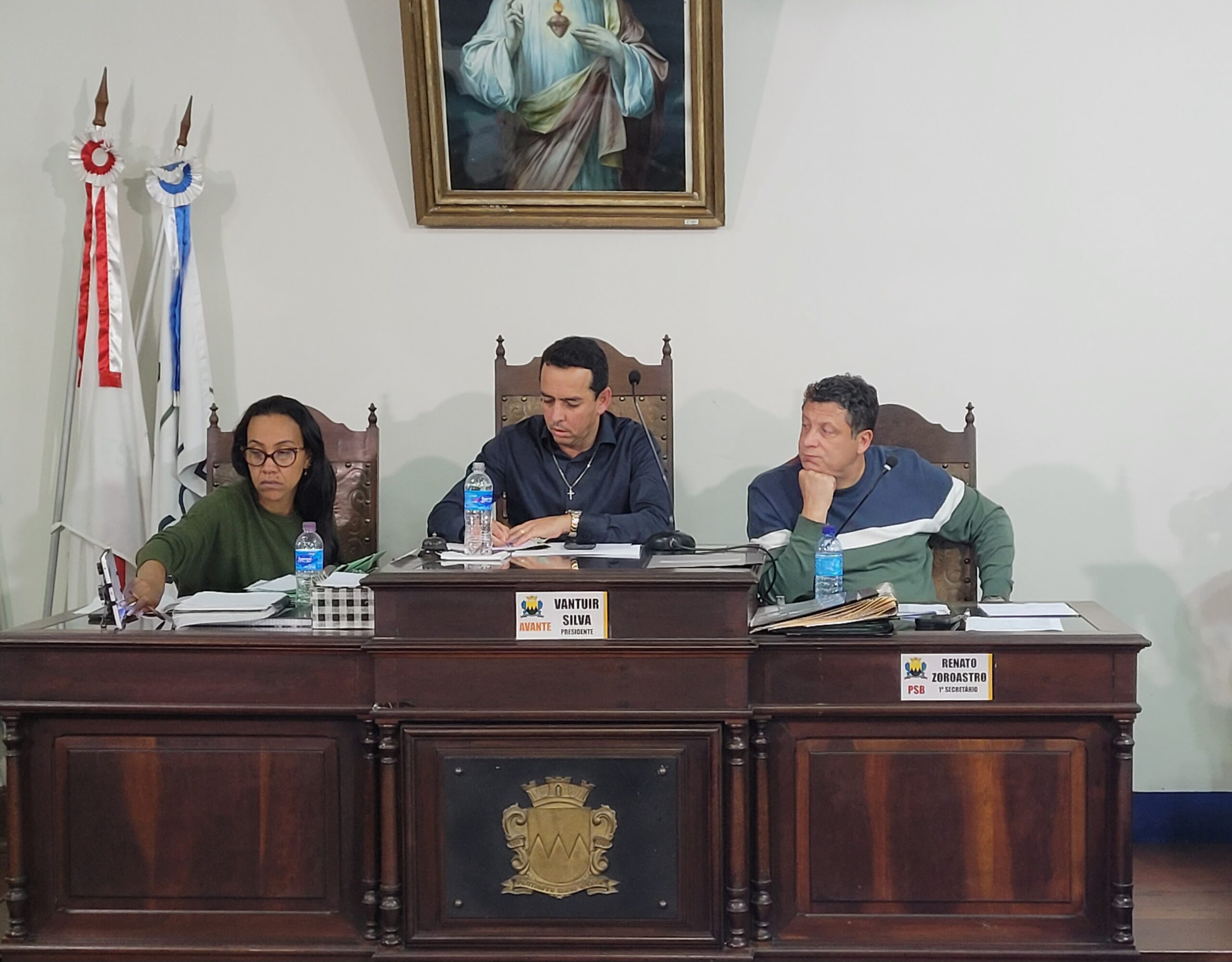 Vereadores solicitam ampliação do quadro de profissionais de psicologia e assistência social nas escolas municipais de Ouro Preto