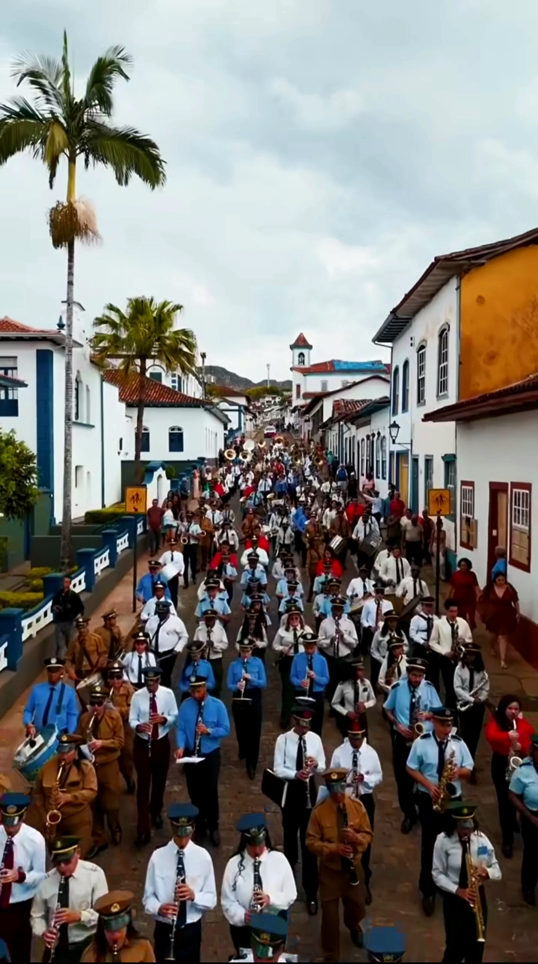 Tradicional Encontro de Bandas Musicais de Mariana encanta público nas ruas da cidade