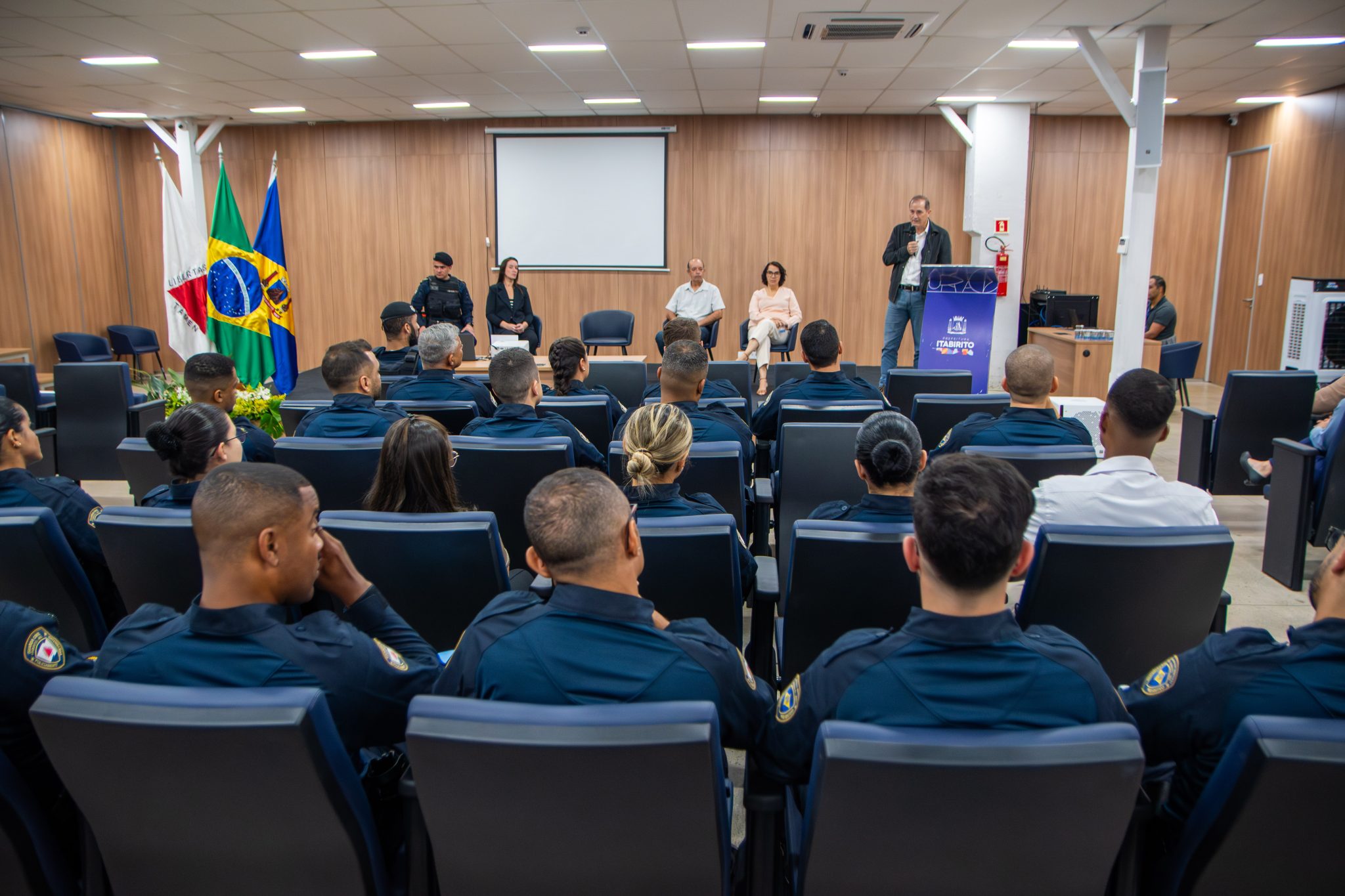Segurança reforçada: Prefeitura de Itabirito empossa novos agentes da Guarda Civil Municipal