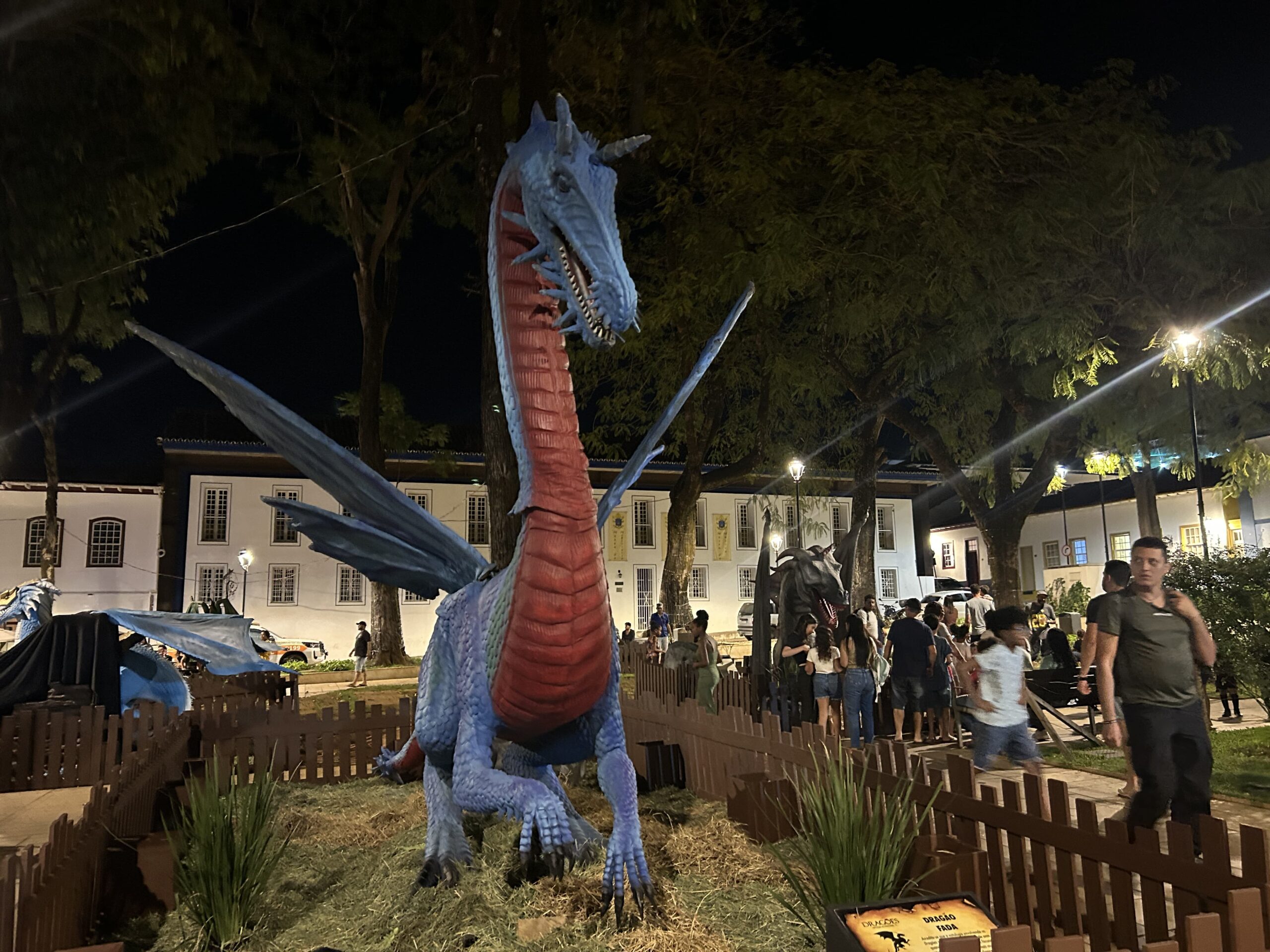 Centro Histórico de Mariana recebe exposição “Dragões”, que celebra a imaginação, a cultura e a arte