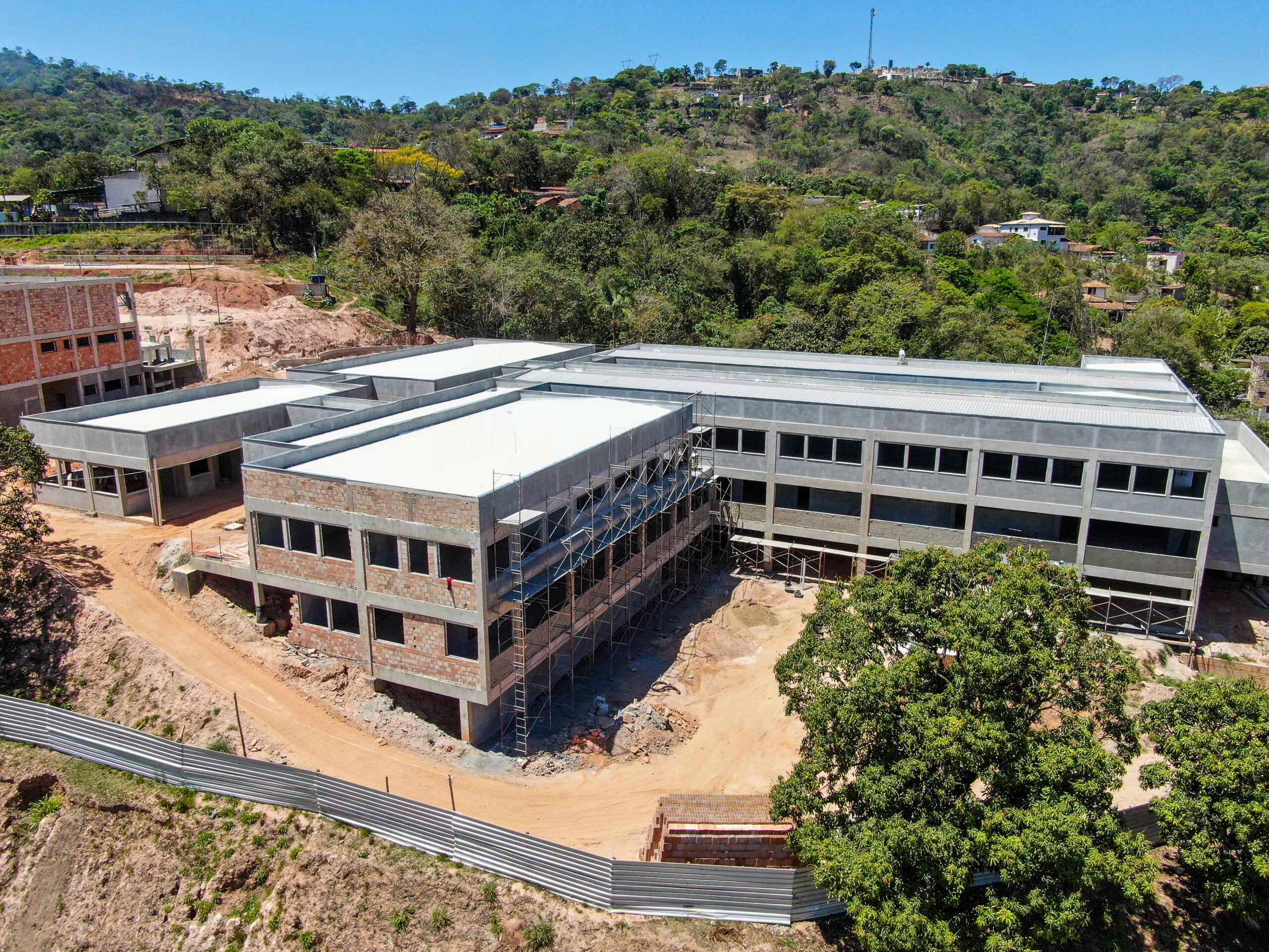 Prefeitura de Itabirito avança na construção da nova escola no bairro Quinta dos Inconfidentes
