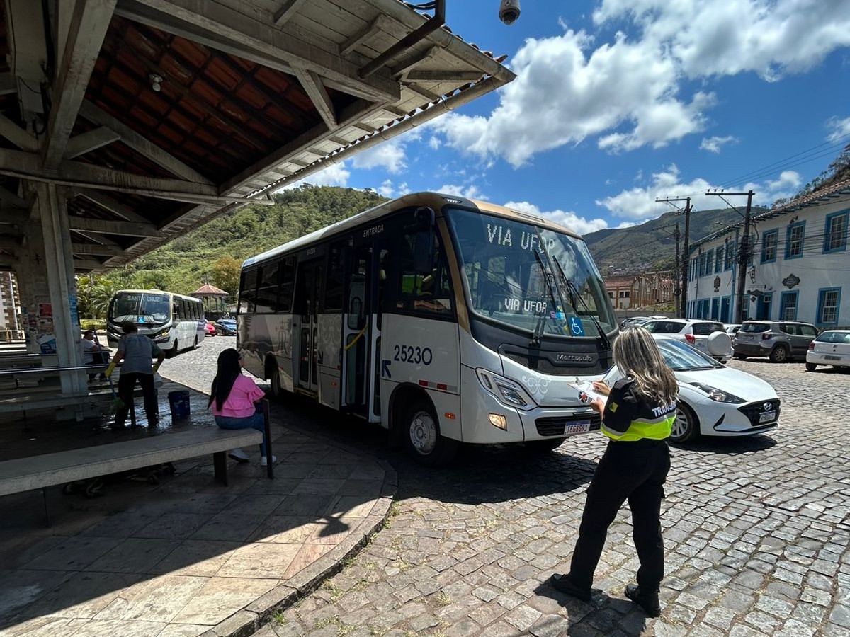 Ouro Preto promove fiscalização em transporte de passageiros