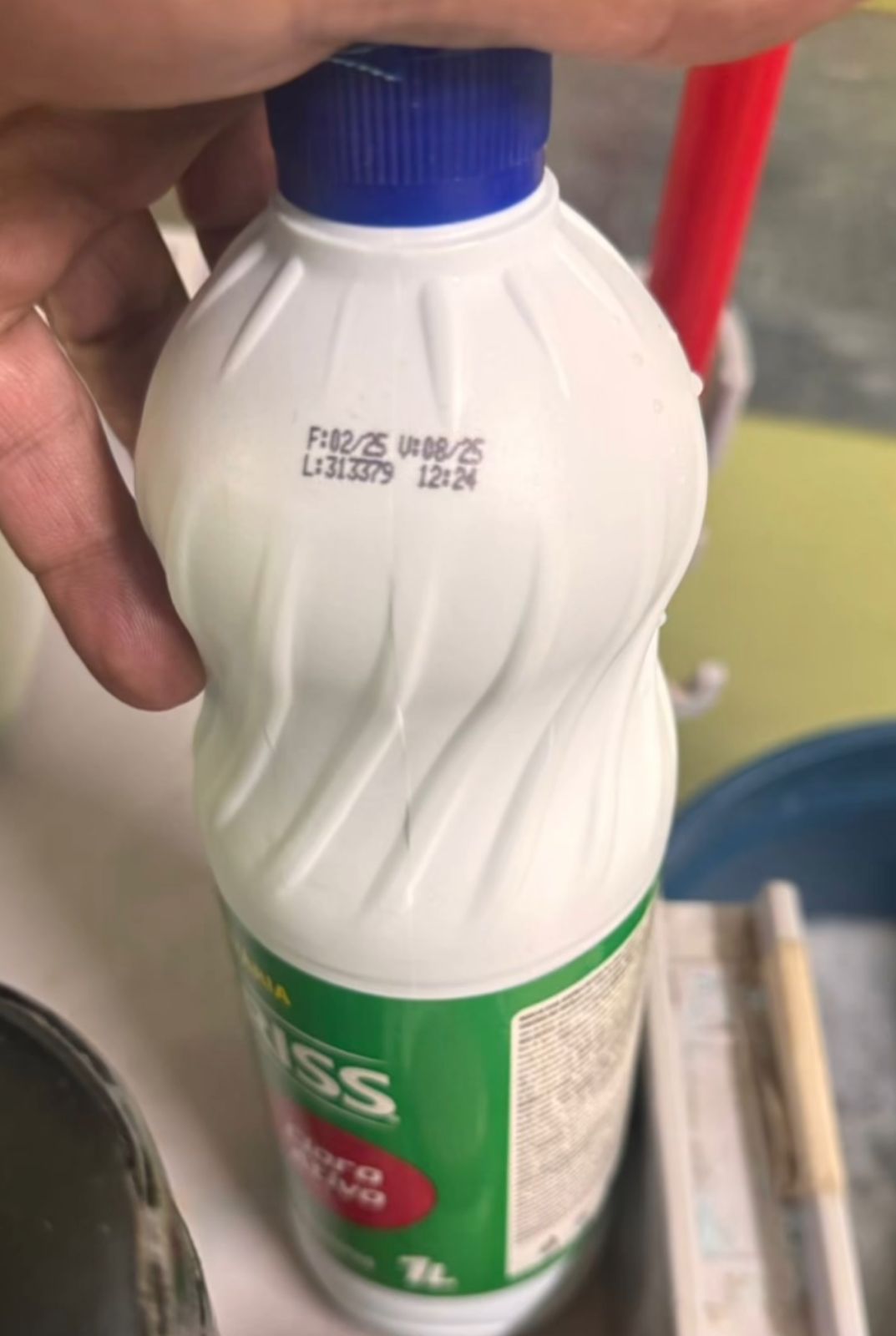 “Água sanitária vencida”: vereador Renê Butekus cobra atuação da Vigilância Sanitária em estoques públicos