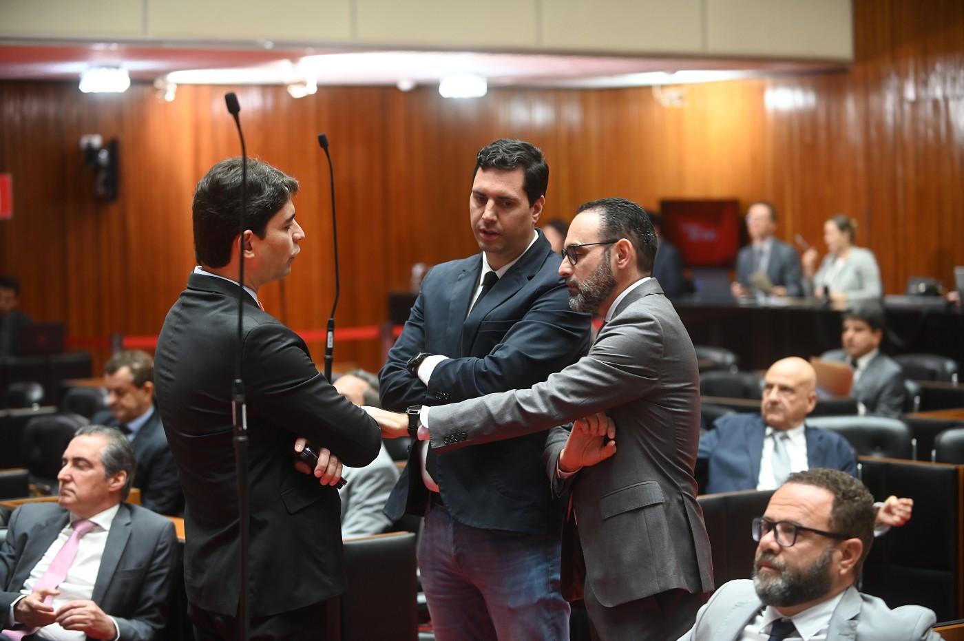 Transporte gratuito para pacientes do SUS é aprovado em Plenário