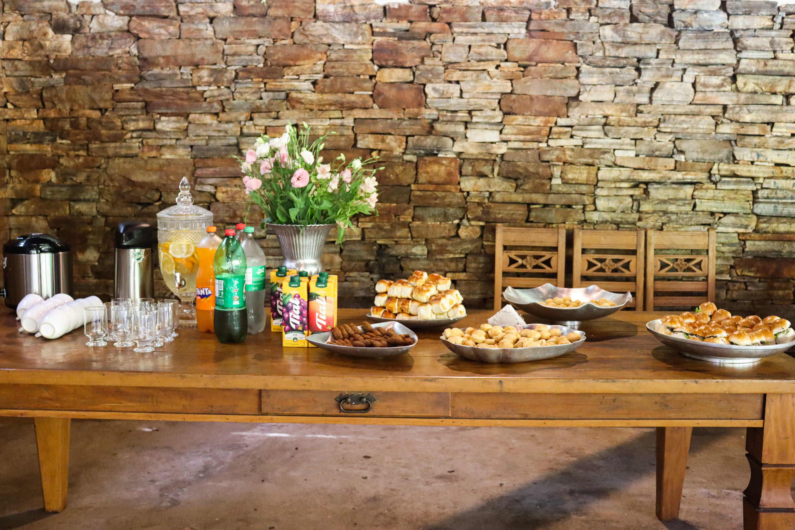 “Café com charme” reúne assistidas pela Patrulha Maria da Penha para discutir autoestima e direitos