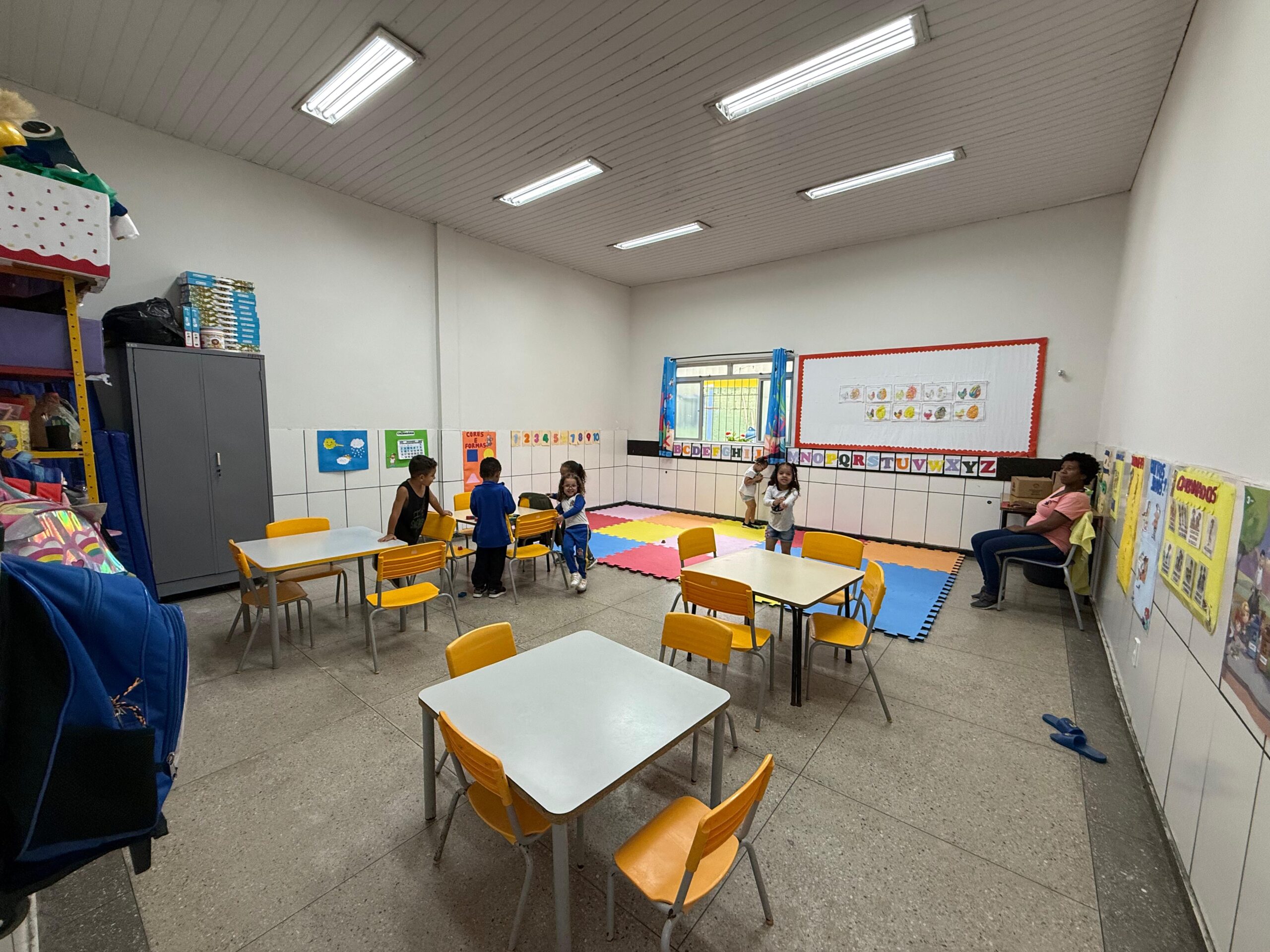 Prefeitura entrega reforma e oficializa a municipalização do Centro Municipal de Educação Infantil (CMEI) Espaço Novo