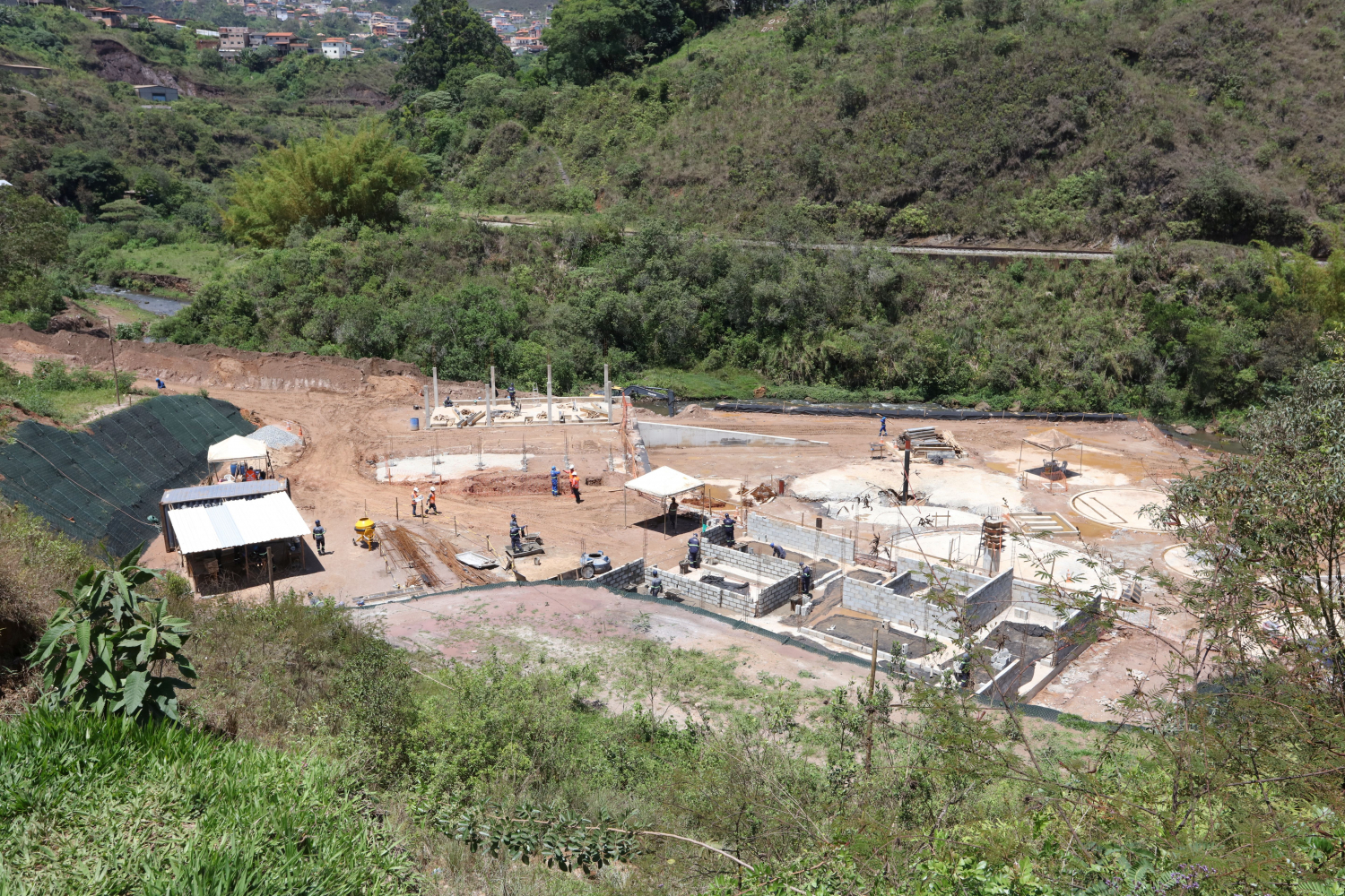 Primeira fase da ETE Osso de Boi está 40% concluída; unidade irá tratar 100% do esgoto de Ouro Preto