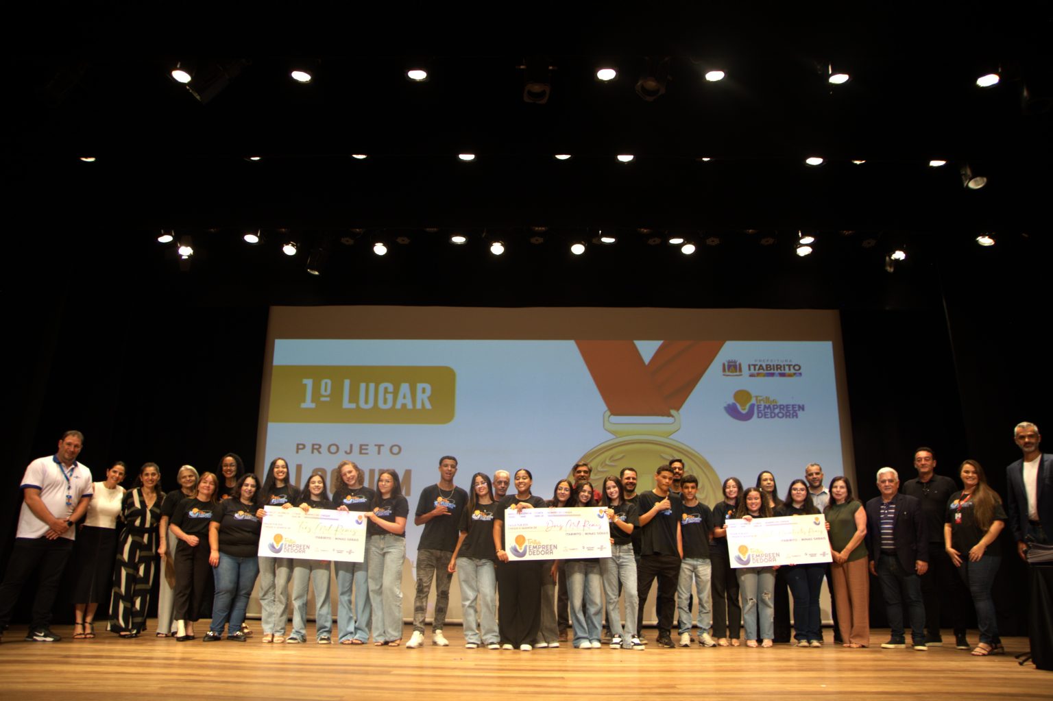 Trilha Empreendedora encerra 2025 com formatura de mais de 200 estudantes em Itabirito