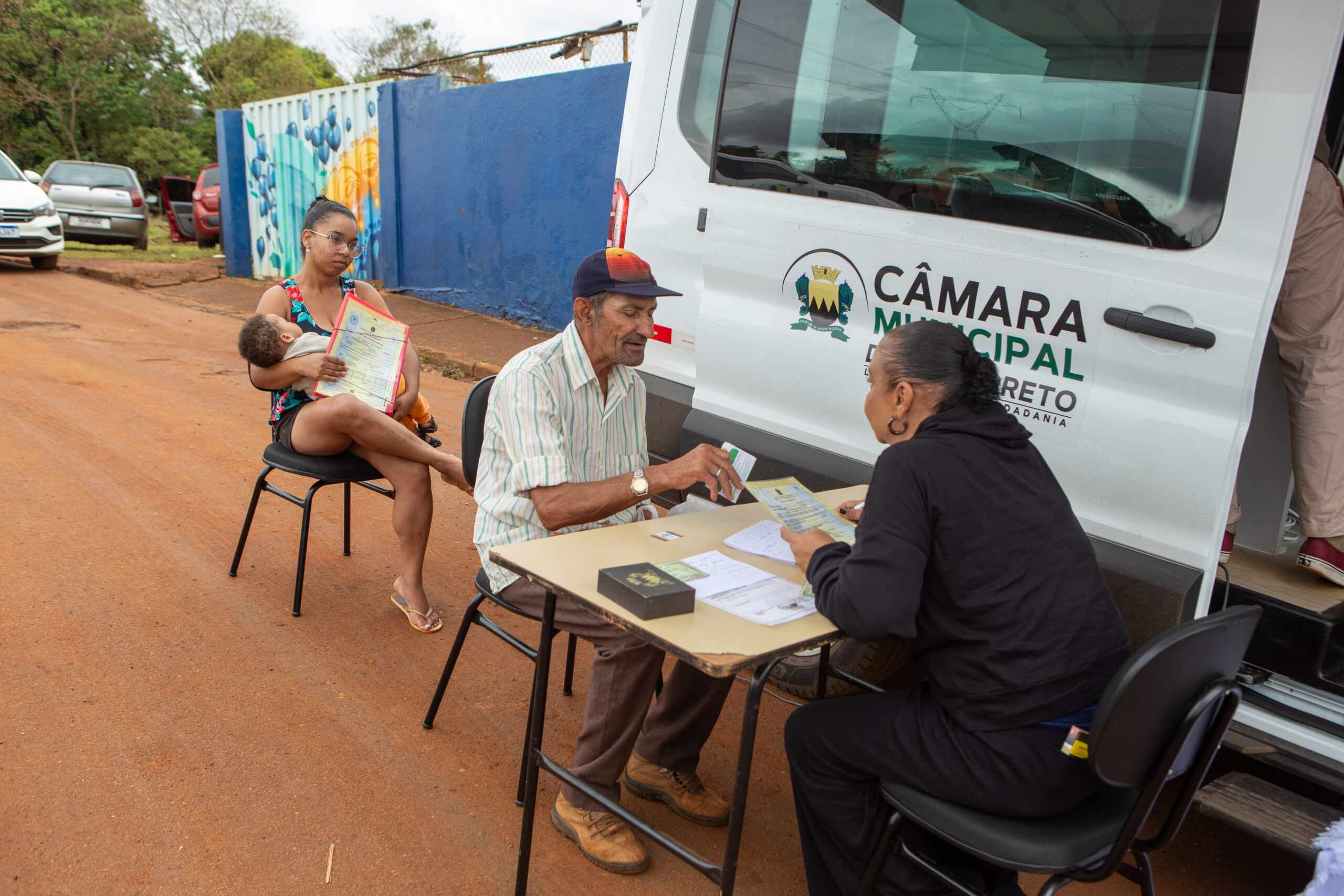 Van Itinerante já emitiu 110 carteiras identidade