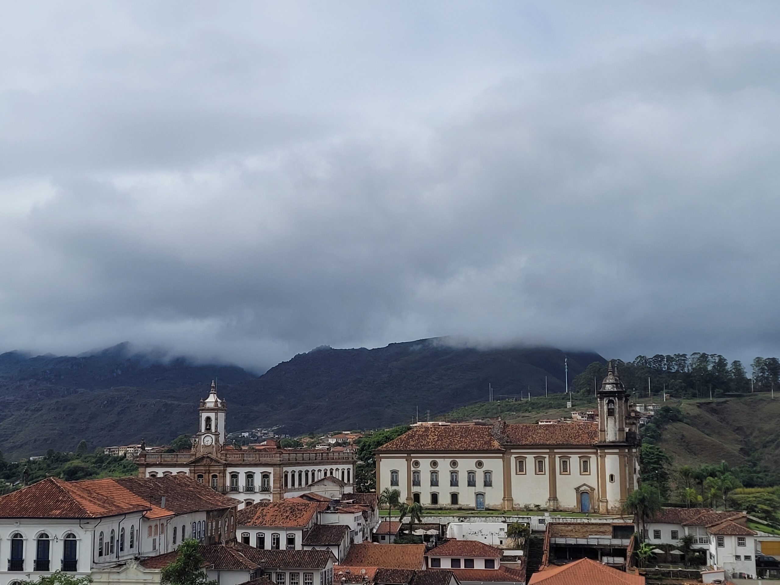 Alerta em Ouro Preto: Defesa Civil emite aviso para riscos geológicos em função de chuvas