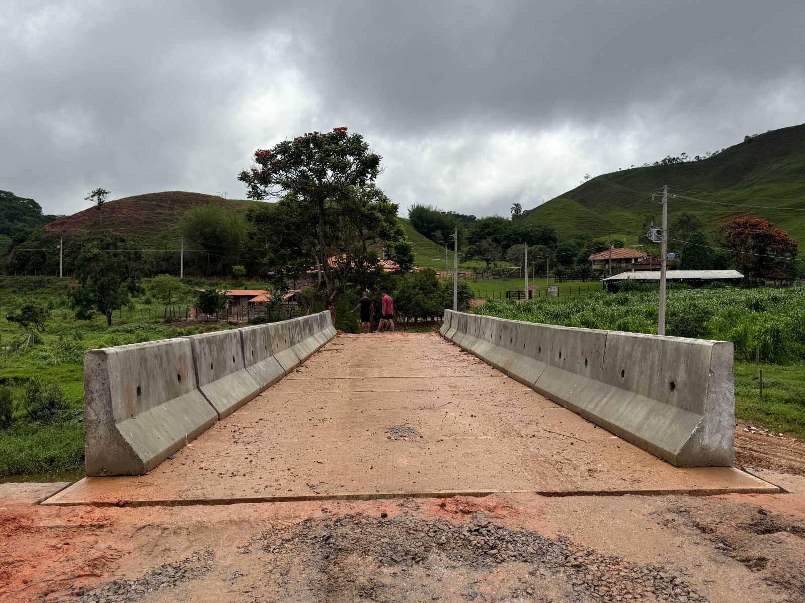 Prefeitura de Mariana entrega duas novas pontes em Águas Claras e reforça infraestrutura rural