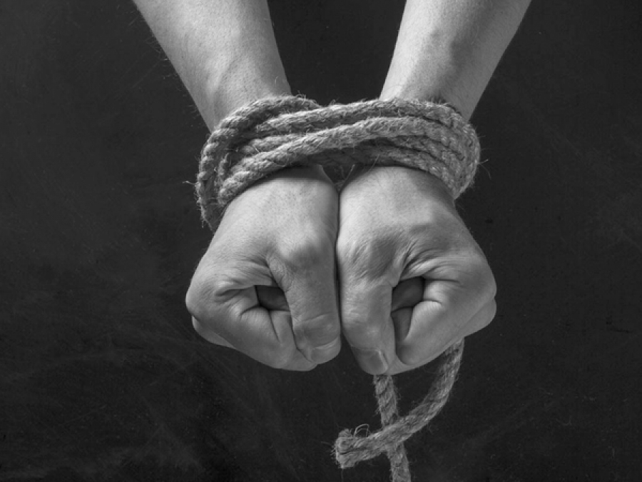 Taxista é sequestrado após buscar passageiros em Mariana; Vítima ficou refém dos bandidos por mais de quatro horas