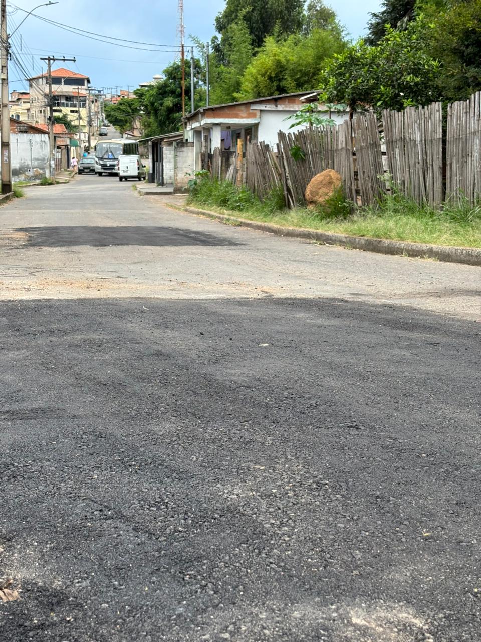 Prefeitura avança com manutenção asfáltica de 1 km no bairro Vila Alegre, em Cachoeira do Campo