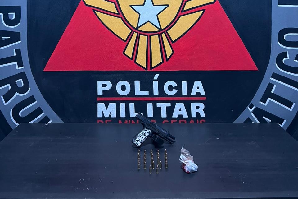 Polícia Militar apreende armas de fogo e drogas em duas ocorrências em Itabirito