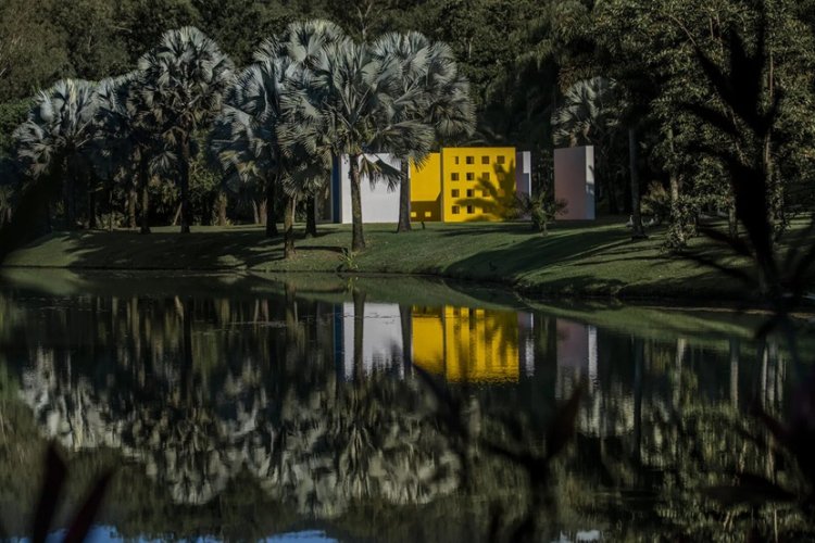 Inhotim entre destinos do mundo