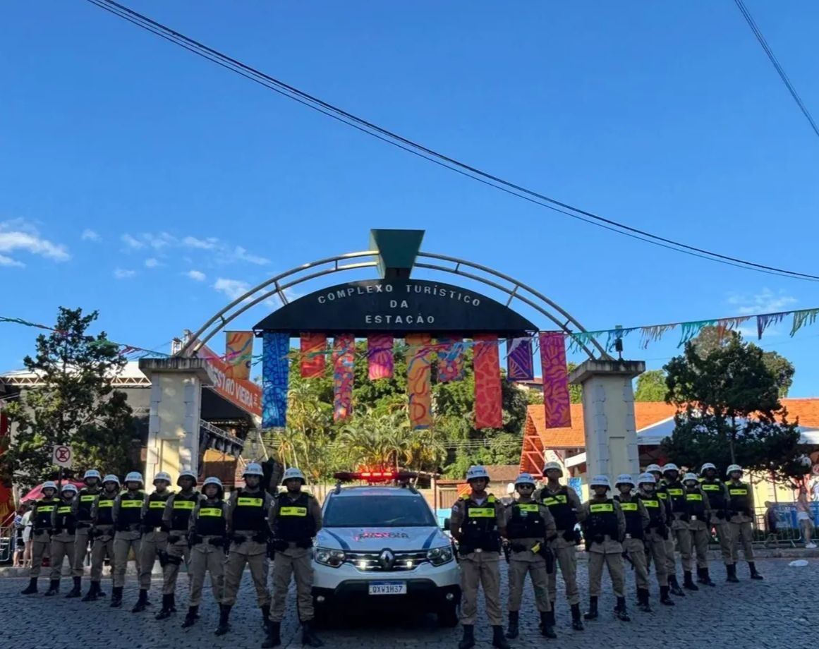 Carnaval em Itabirito tem reforço no policiamento e registra ocorrência com militares de folga