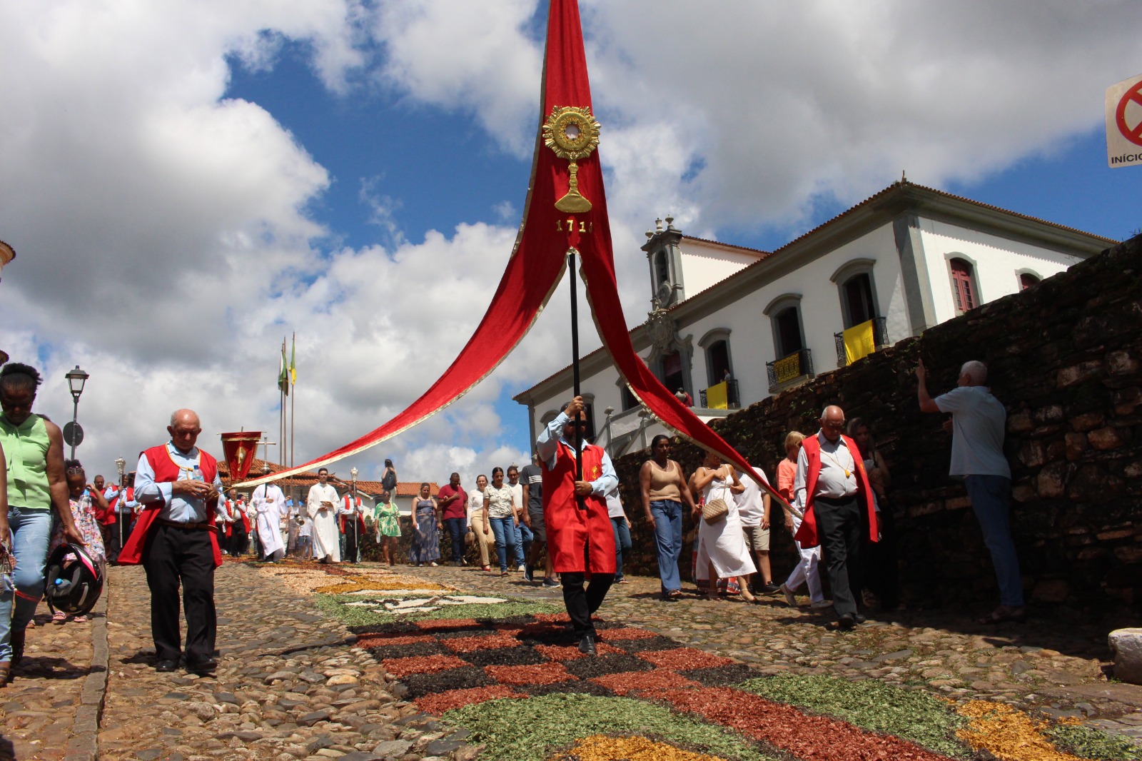 Turismo de Mariana bate recorde durante a Semana Santa 2026