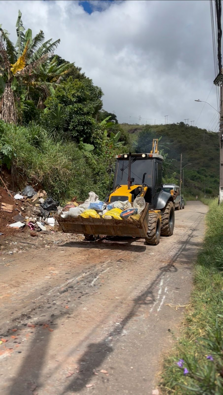 Bairro Vila Aparecida tem 50 toneladas de entulho retiradas em um dia de ação