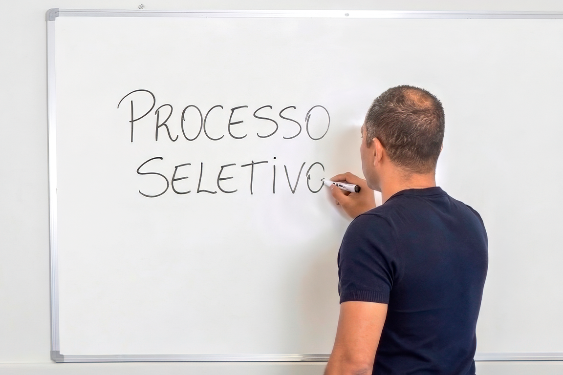 Prefeitura de Itabirito abre processos seletivos para Saúde e Educação com salários de até R$ 16,2 mil