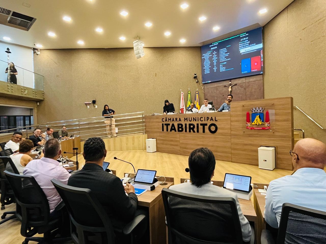 Projeto votado na Câmara prevê bolsas para alunos de escolas particulares em Itabirito