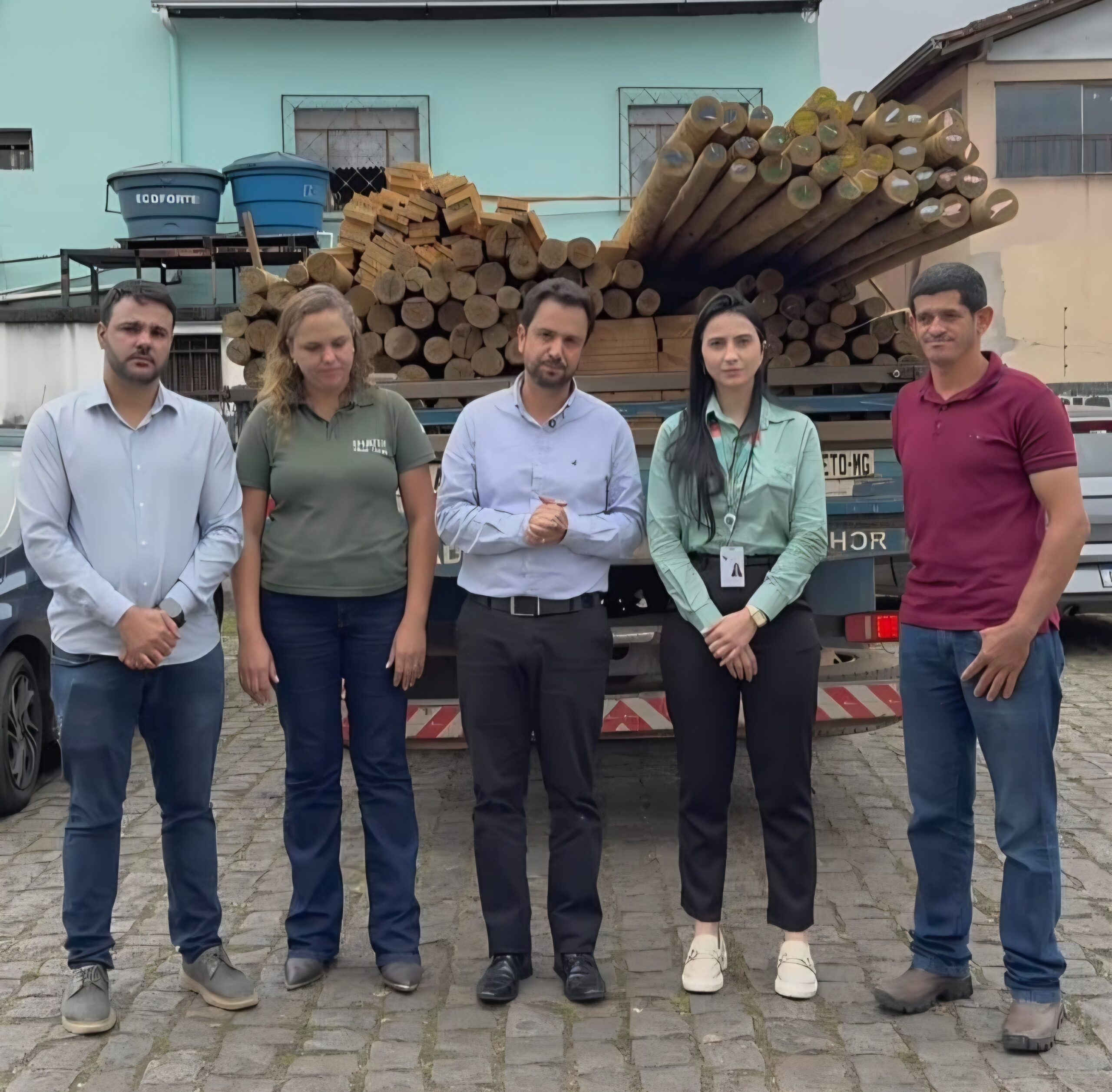 Mariana garante estufas agrícolas para ampliar a produção e aumentar a renda de produtores rurais