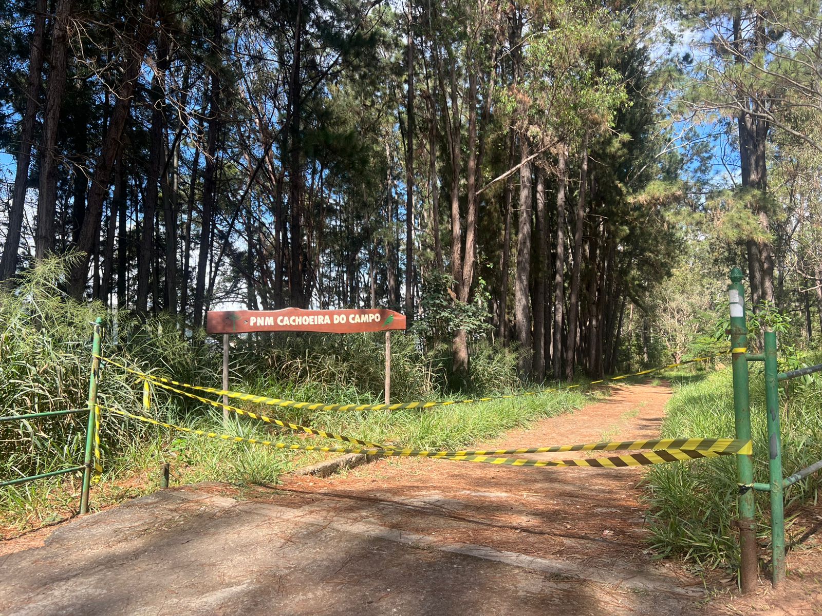 Moradores questionam construção de praça dentro de parque ambiental em Cachoeira do Campo