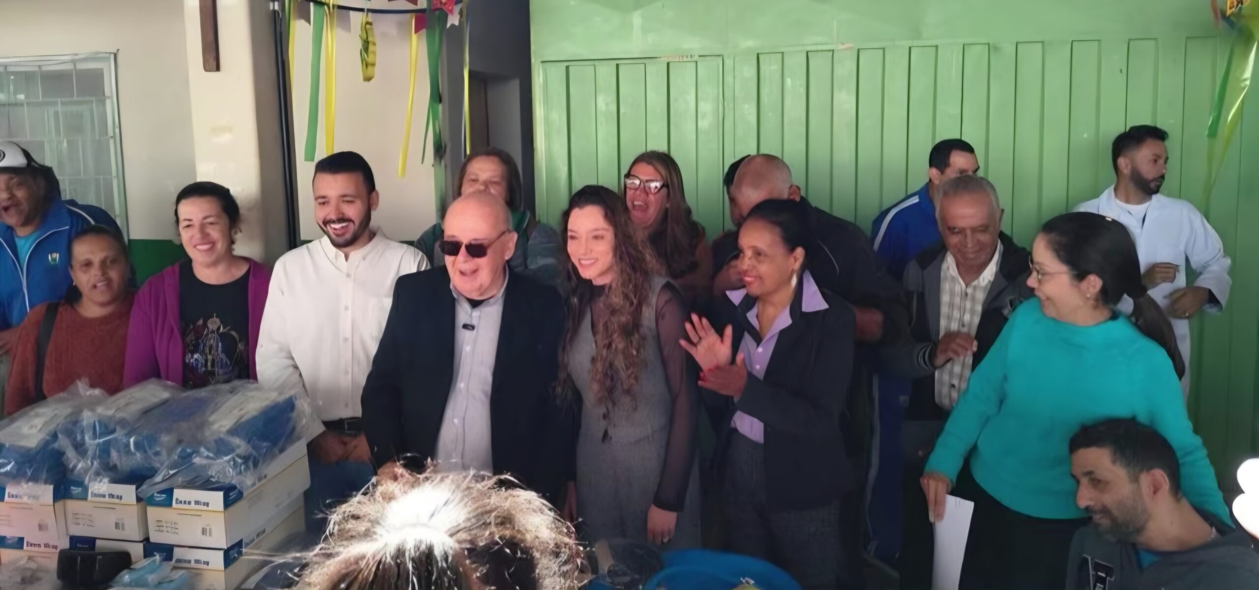 Vereador Matheus Pacheco entrega novos equipamentos de fisioterapia para APAE de Ouro Preto
